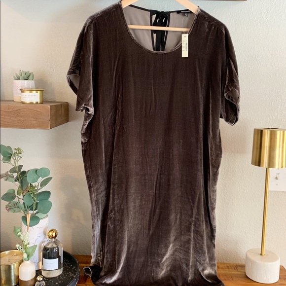 Madewell Velvet Bow-Back Tee Dress - Picture 3 of 7